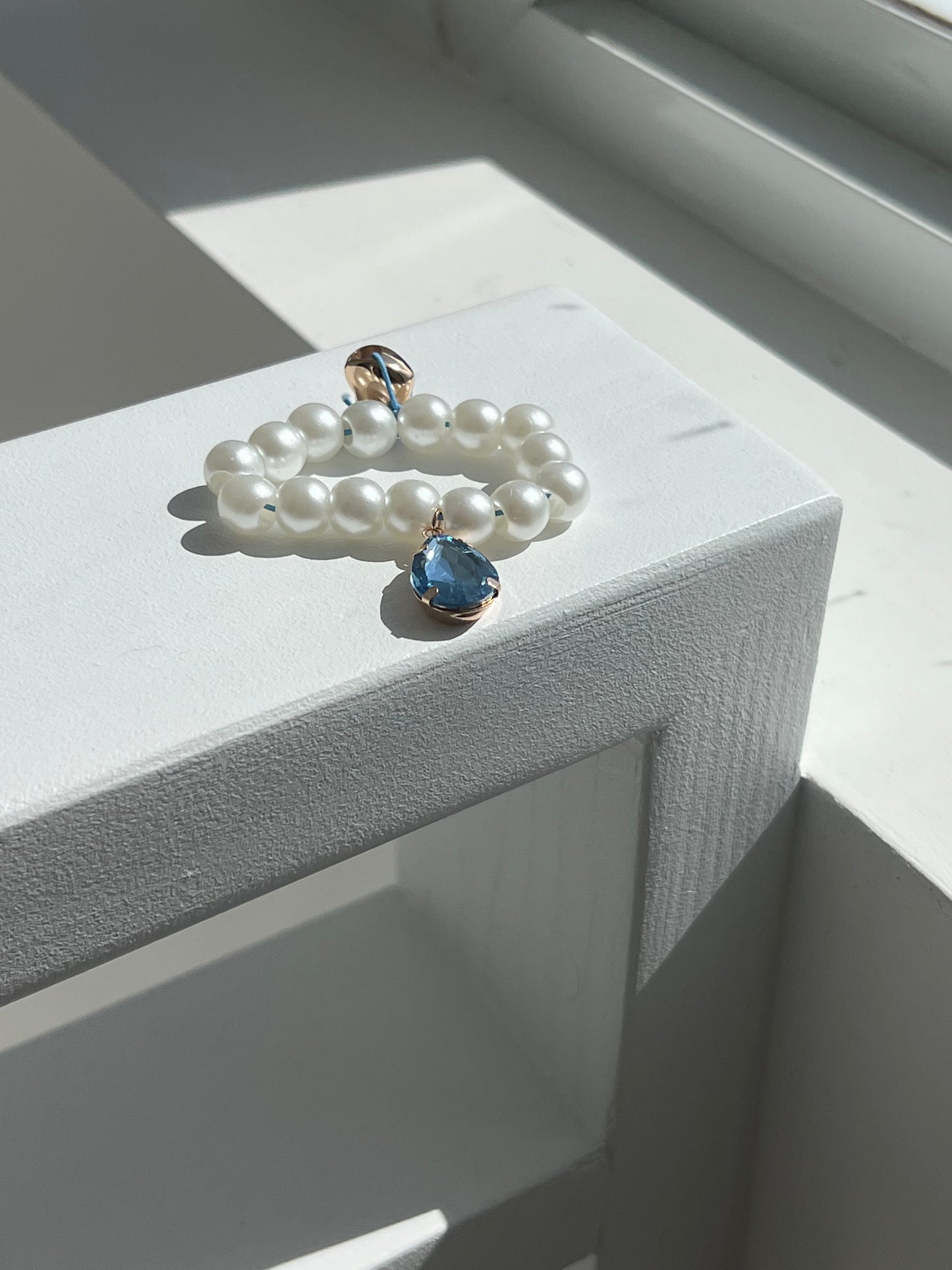 Pearl Blue Gem Bracelet